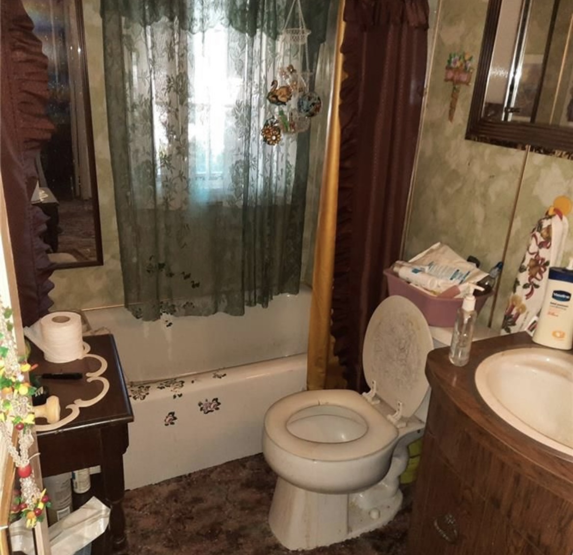 Trap Bathroom Before